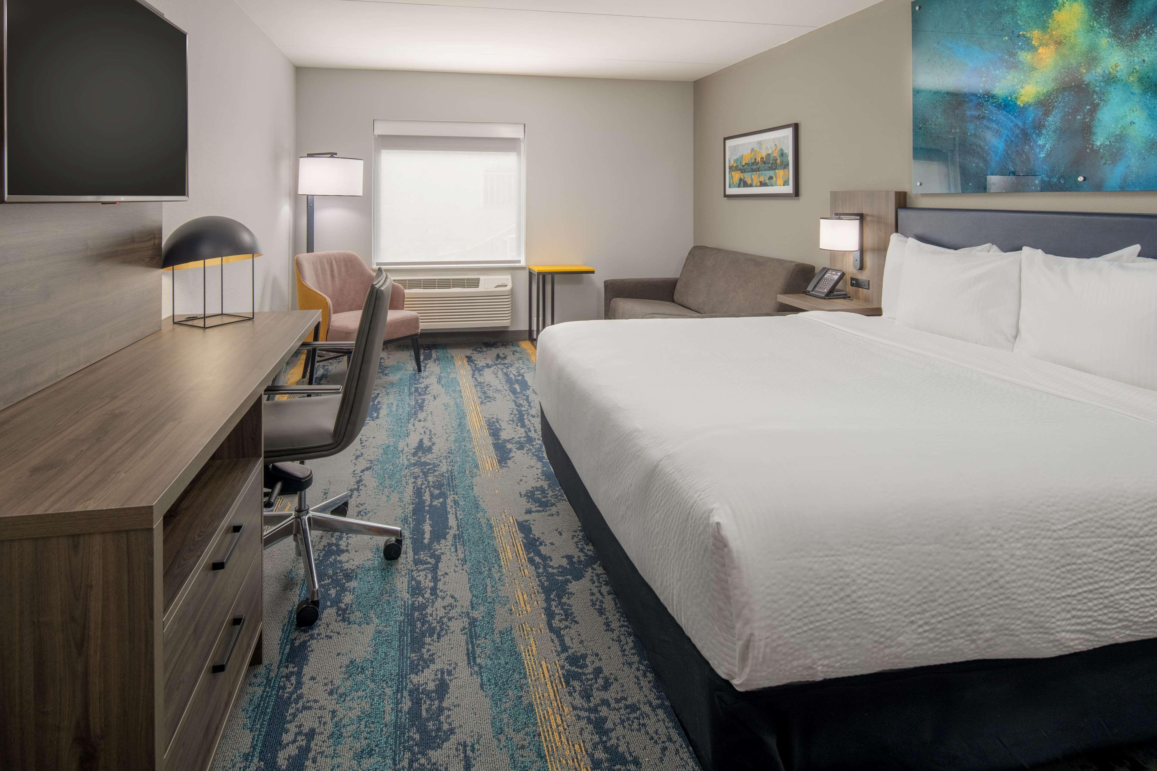 La Quinta Inn & Suites By Wyndham Spokane Downtown Bagian luar foto