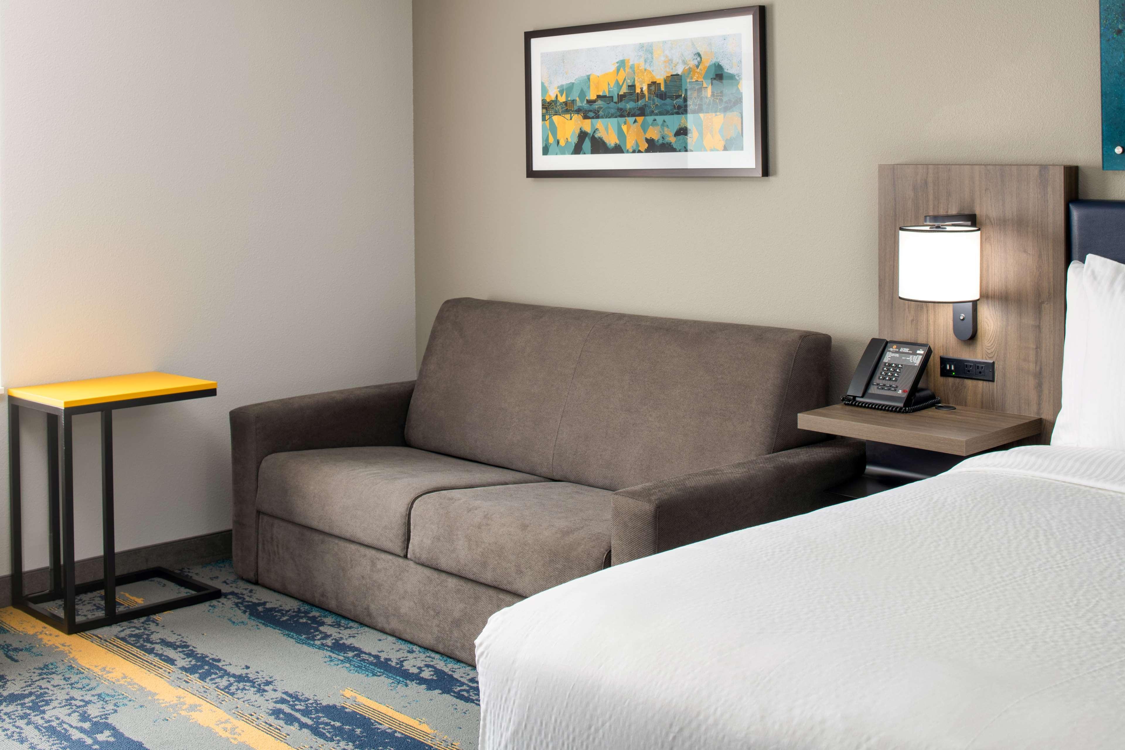 La Quinta Inn & Suites By Wyndham Spokane Downtown Bagian luar foto