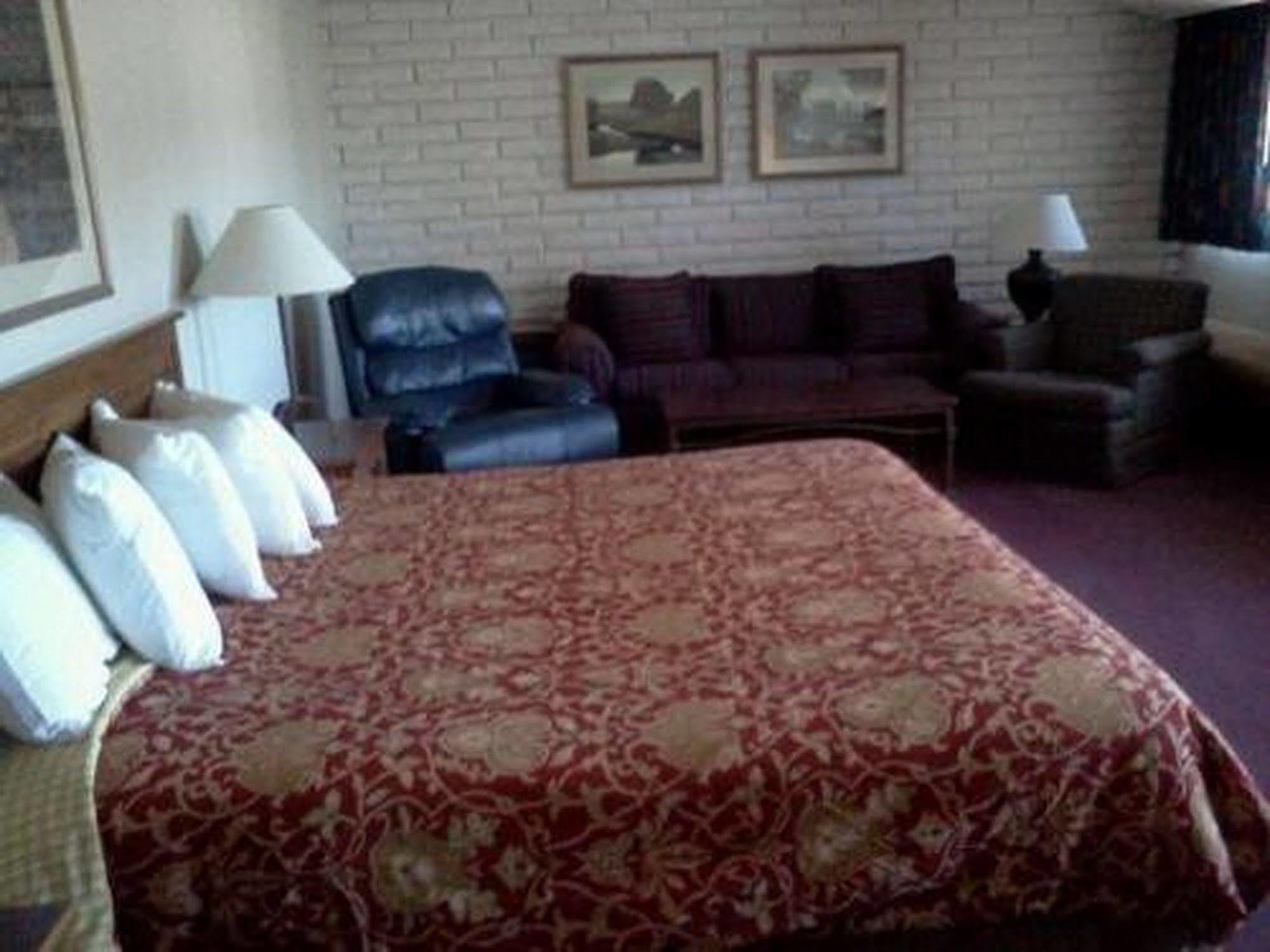La Quinta Inn & Suites By Wyndham Spokane Downtown Bagian luar foto